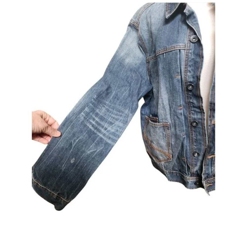 Rocawear Vintage Denim Jacket Size 40 Y2K Trucker Distressed Streetwear